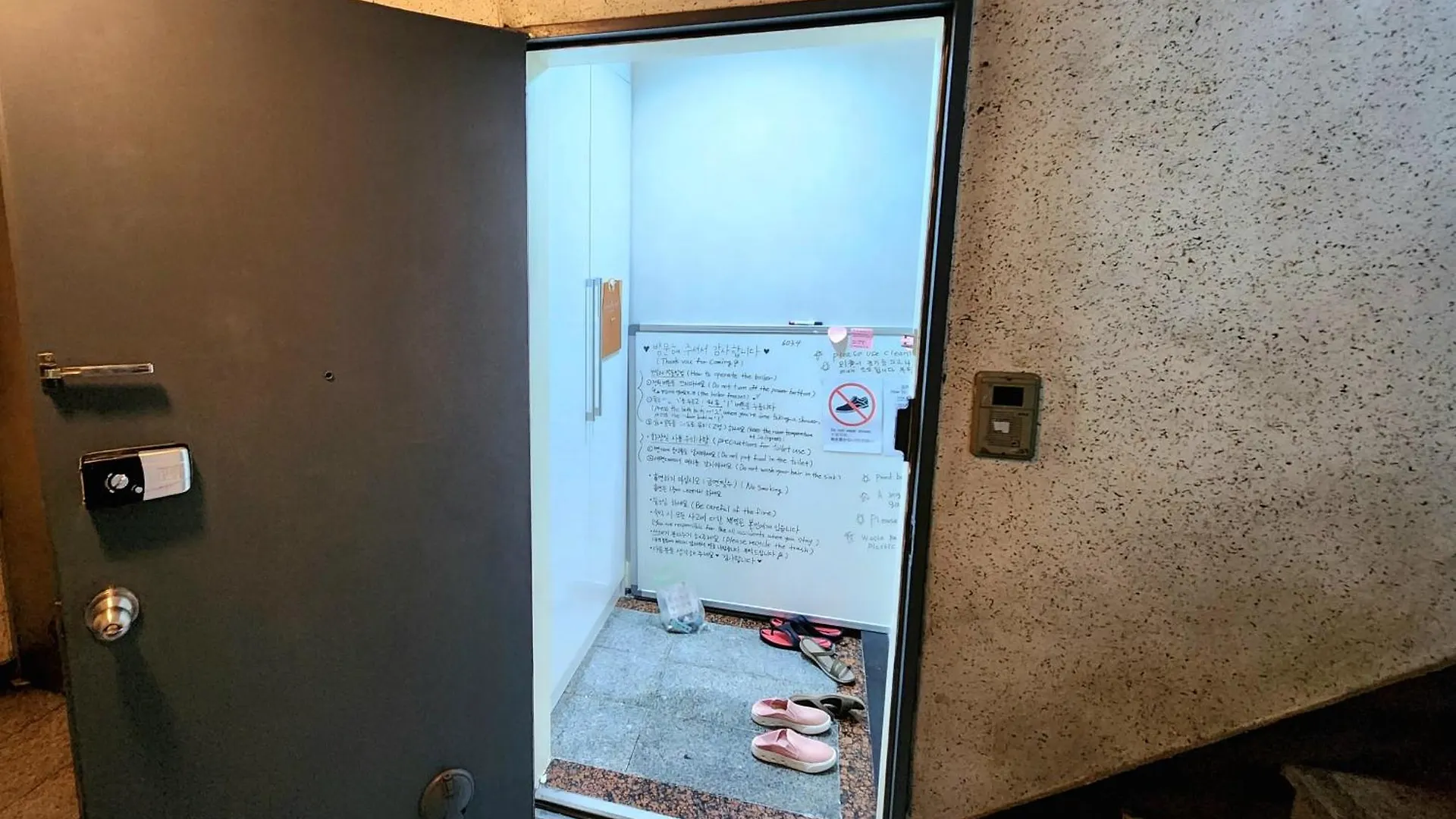 Apartamento Near By Hongdae Fully Furnished, Quiet, Spacious House Seul